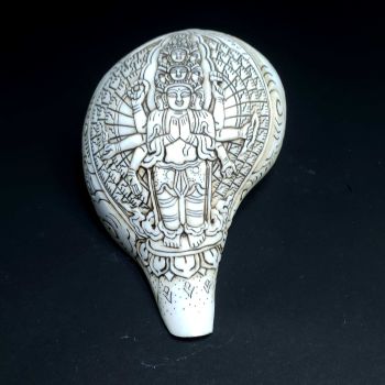 Tibetan Conch Shell with Sahasrabhuja Avalokiteswara Hand Carved 