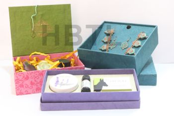 Soft & Durable Handmade Daphne Nepali Lokta Paper Cosmetic Box