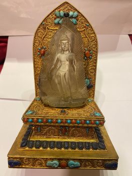 Handmade Crystal Dipankar Buddha with Gold-plated Metal & Stone Settings