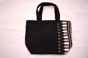 Felt bag -Embroidery in black 