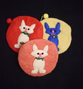 Handmade Round Soft & Durable Cat Figure Wool Felt Coin Pouch