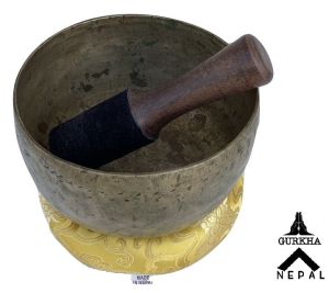 7 Inched Old Collectable Thadobati Singing Bowl For Meditation & Sound Healing in a Cotton Box