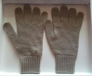 Pure  cashmere  Mens  gloves  Hand Made  in Nepal 